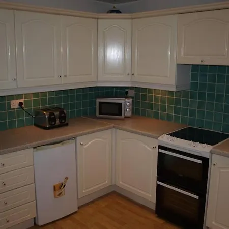 Self-contained Annex - Beautiful Village Near Apartment *